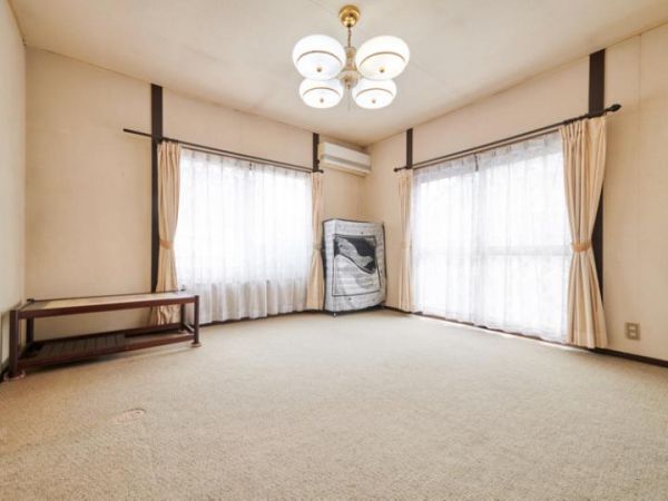 4SLDK Custom House on Corner Lot in Setagaya, Tokyo - Thumbnail 3