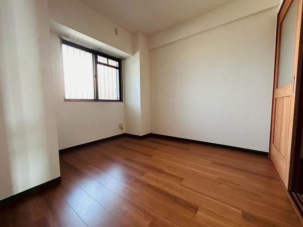 2SLDK Apartment for Sale in Izumi City, Osaka - Thumbnail 3