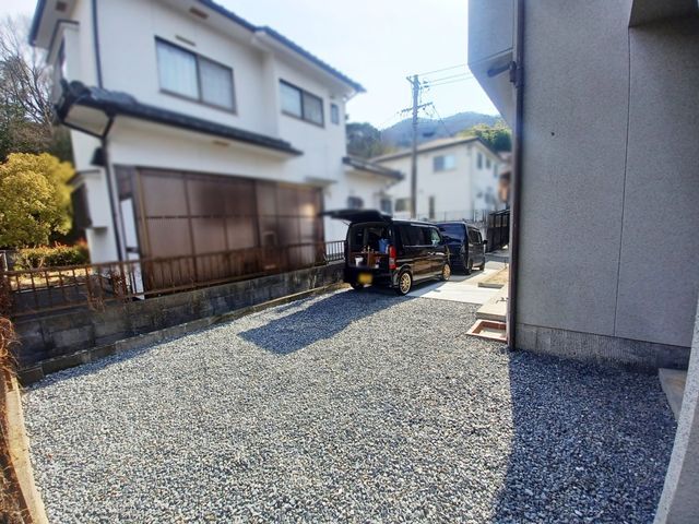 5LDK House in Kure with Parking | Renovation Underway - Thumbnail 2