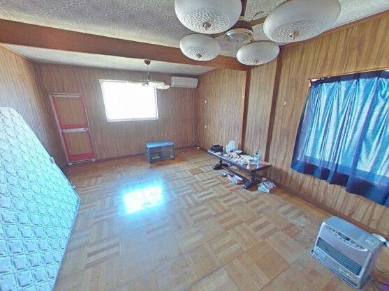 1973 Shop-Residence for Sale in Yazu Town, Tottori - Thumbnail 2