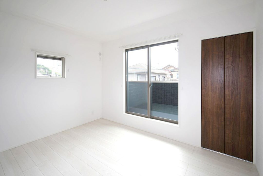 New 4LDK Solar-Powered ZEH House for Sale in Matsuyama - Thumbnail 4