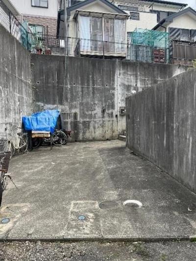 Spacious 3SLDK House in Isehara with South-Facing Balcony — Image 2, Isehara, Kanagawa