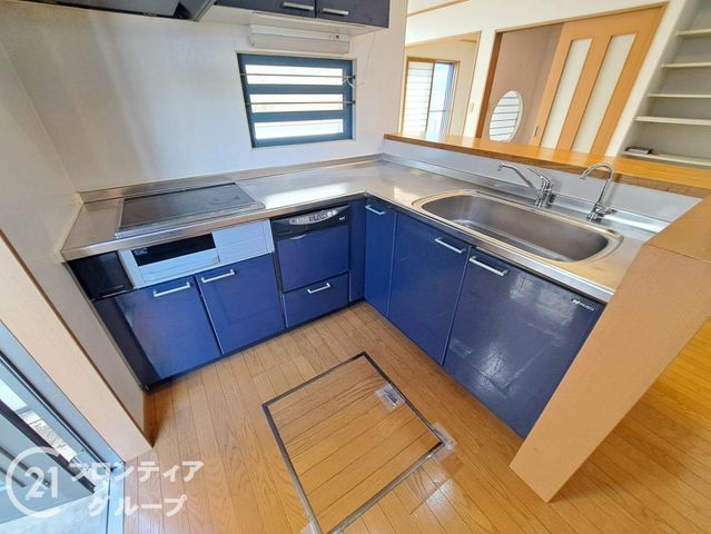 4LDK Modern House in Himeji with Parking for 2 Cars - Thumbnail 3