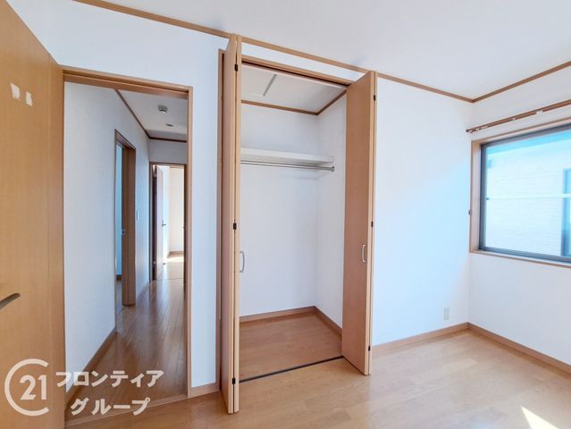4LDK Modern House in Himeji with Parking for 2 Cars - Thumbnail 4