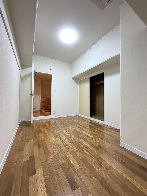 3LDK Renovated Apartment for Sale in Matsuyama, Ehime - Thumbnail 4