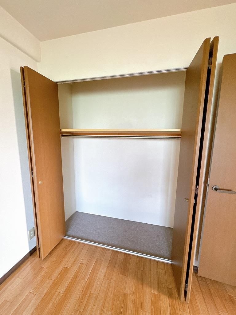3LDK Corner Apartment in Takamatsu - Alphastates Akanemachi II - Thumbnail 2
