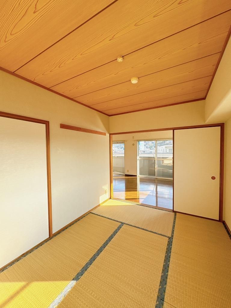 3LDK Corner Apartment in Takamatsu - Alphastates Akanemachi II - Thumbnail 3