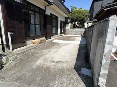 Renovated 4LDK House Near Higashi-Akasaka Station — Image 1, Ogaki, Gifu
