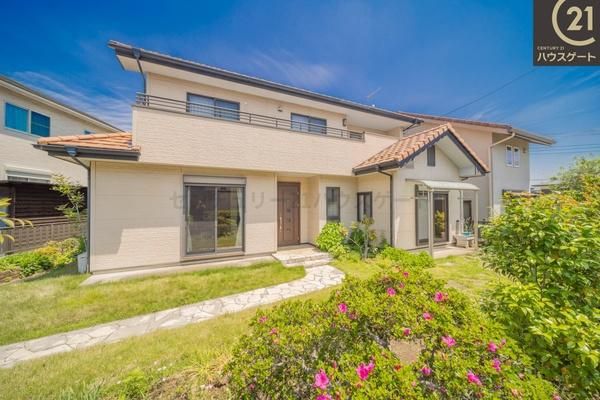 5LDK Family House with Garden for Sale in Utsunomiya, Tochigi - Main Image