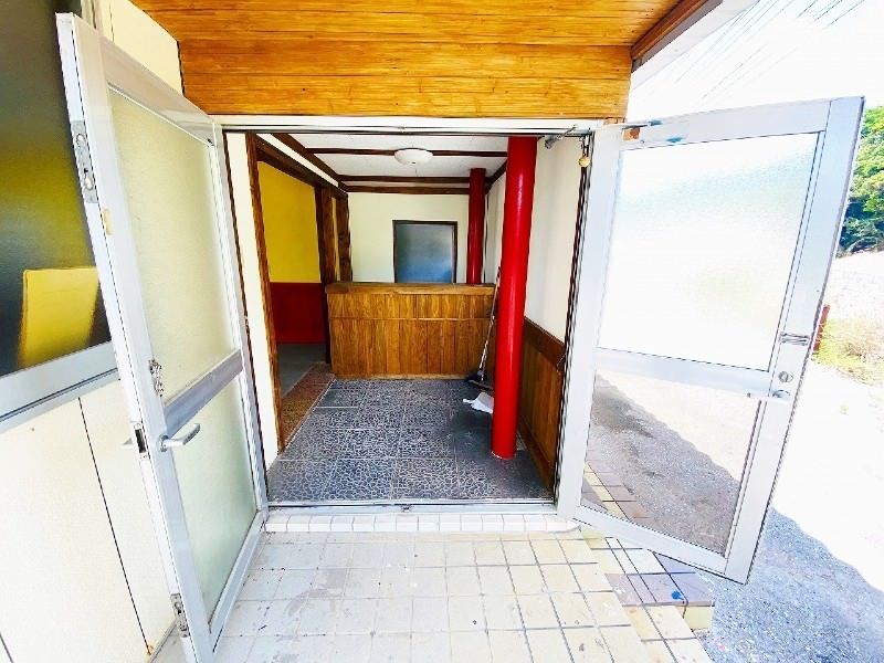 Land for Sale with Structures in Nago, Okinawa - 988 sqm Plot - Thumbnail 3