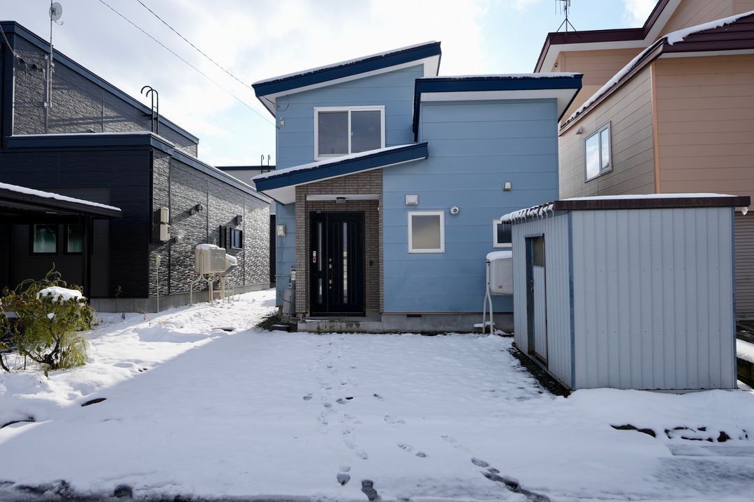 Renovation Opportunity House in Furano, Hokkaido - Thumbnail 2