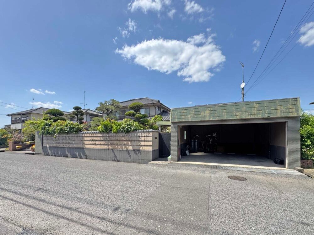Spacious 6LDK House in Fukuyama City, Hiroshima Prefecture - Thumbnail 2