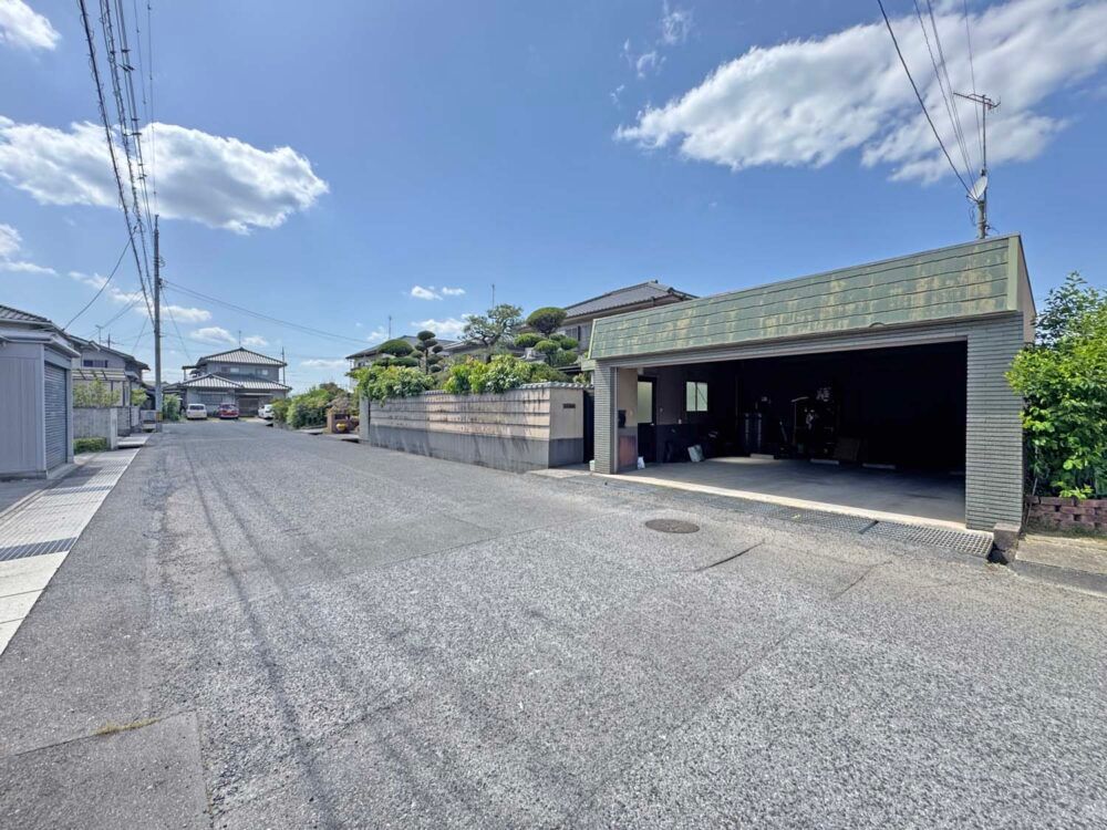 Spacious 6LDK House in Fukuyama City, Hiroshima Prefecture - Thumbnail 3