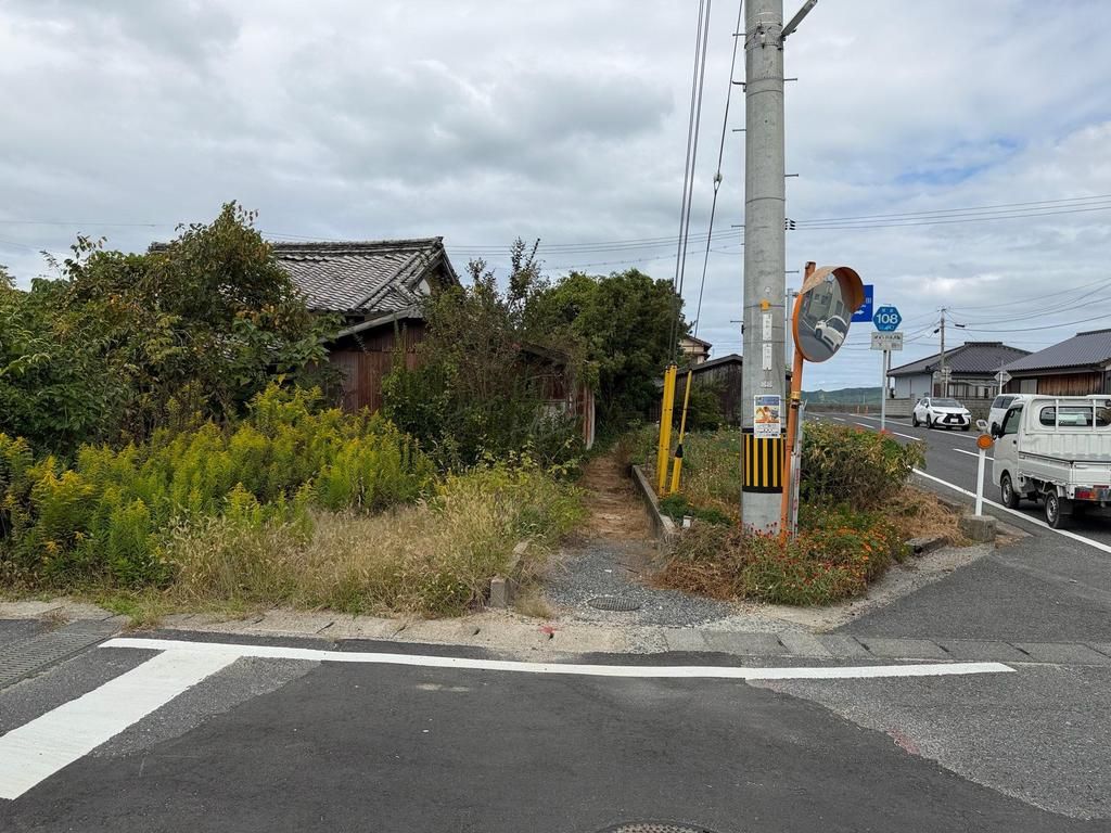Land with Old House in Suo-Oshima, Yamaguchi - 92.19 sqm - Thumbnail 3