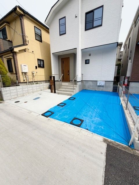 Modern 4LDK Detached House for Sale in Machida, Tokyo - Thumbnail 2