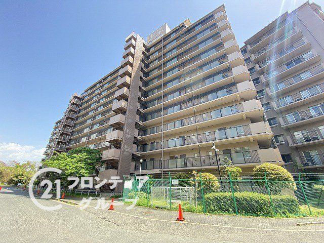 3LDK Apartment near Myōhōji Station, Kobe - Thumbnail 2
