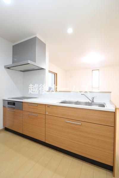 New 3LDK House in Niigata's Terao with Parking & Modern Amenities - Thumbnail 4