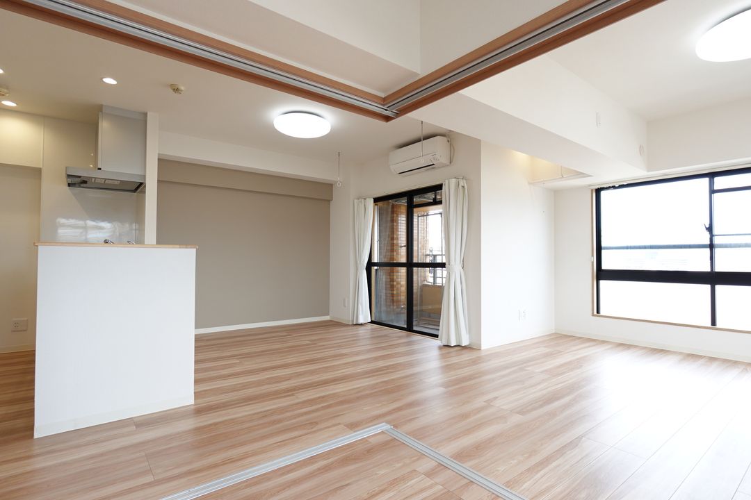 1LDK Condominium for Sale in Toyama City, Toyama Prefecture - Thumbnail 2
