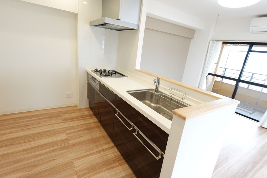 1LDK Condominium for Sale in Toyama City, Toyama Prefecture - Thumbnail 4