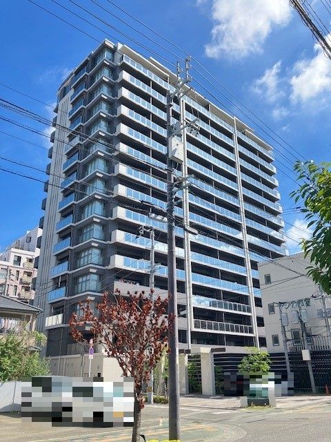 Class Three-Chome 8F 3LDK Apartment in Matsuyama - Thumbnail 2