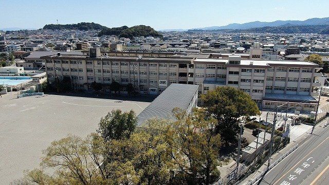 5SLDK House in Jiyugaoka, Kagoshima with Built-in Garage - Thumbnail 4