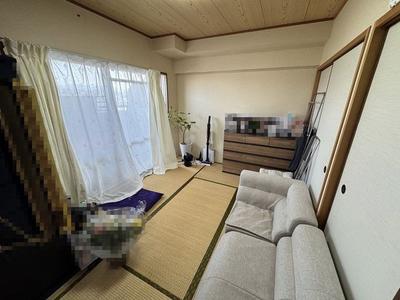 Renovated 4LDK Corner Unit in Lions Mansion Chiyoda — Image 4, Kawachinagano, Osaka