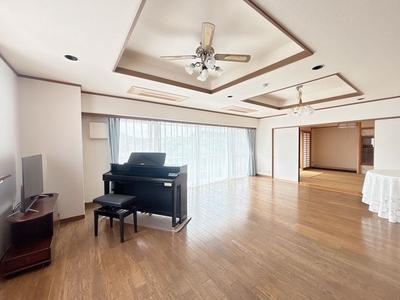 Royal Mansion Izu Nagaoka 801 - 3LDK Resort Apartment — Image 4, Izunokuni, Shizuoka