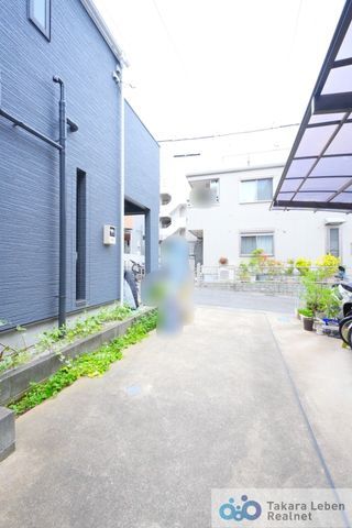 Renovated 4LDK House for Sale in Setagaya, Tokyo - Thumbnail 2