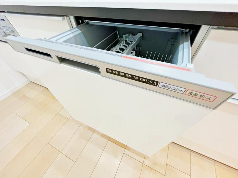 Renovated 3LDK Apartment in Sagamihara's Minami Ward - Thumbnail 3