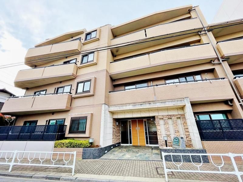 Renovated 3LDK Apartment in Sagamihara's Minami Ward - Thumbnail 2