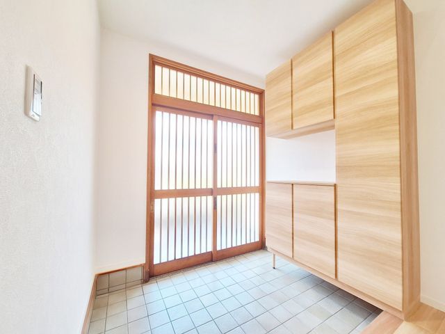 Renovated 4LDK House in Otsu Aoyama with Garden - Thumbnail 2