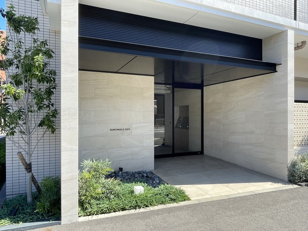 Sun Cradle Gifu 10F 2LDK Apartment for Sale in Gifu City - Thumbnail 3