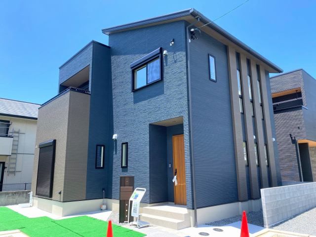 New 4LDK House in Matsuyama, Ehime | 2024 Build - Thumbnail 2