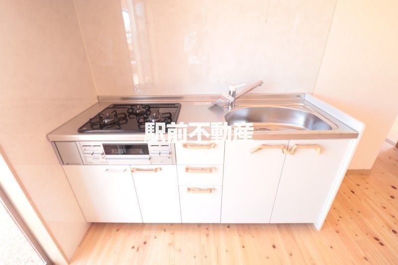 Single-Story 4DK Home in Kurume Jōshima District - Thumbnail 3