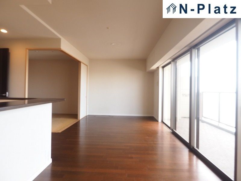 3LDK Apartment in Tarumi Urban Comfort Real Hills, Kobe - Thumbnail 3