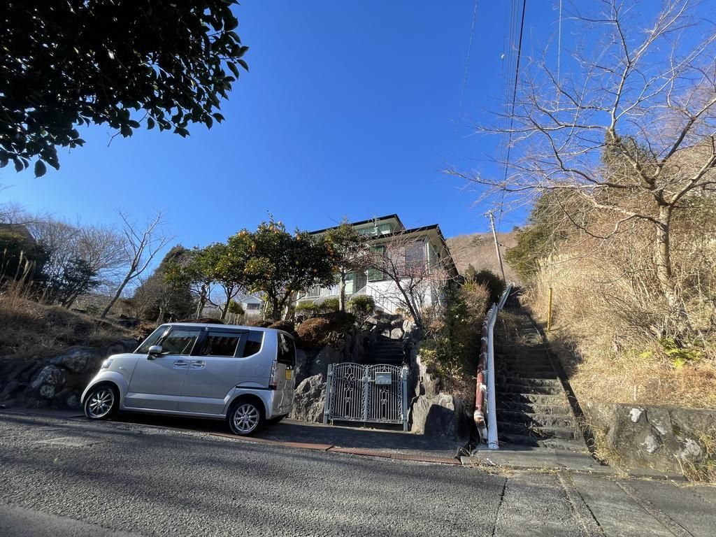 Renovated 3LDK Villa in Izu Atagawa with Hot Spring and Island Views - Thumbnail 2