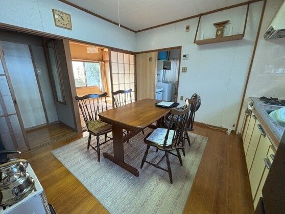 Sea View 2DK House with Land in Shunan City, Yamaguchi - Thumbnail 3