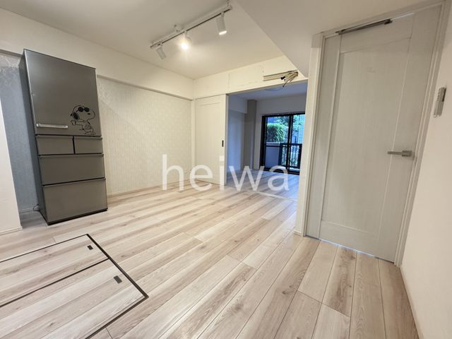 Lions Mansion Toda West 3DK Apartment in Saitama - Thumbnail 2