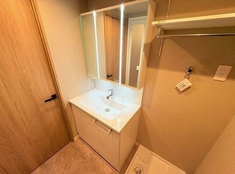 4LDK Apartment for Sale in Oita City, Oita Prefecture - Thumbnail 3