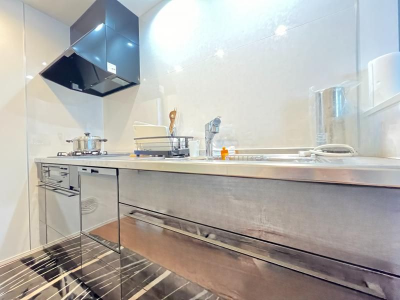 Modern 3-Story House in Ichinomiya with 2LDK Layout - Thumbnail 4