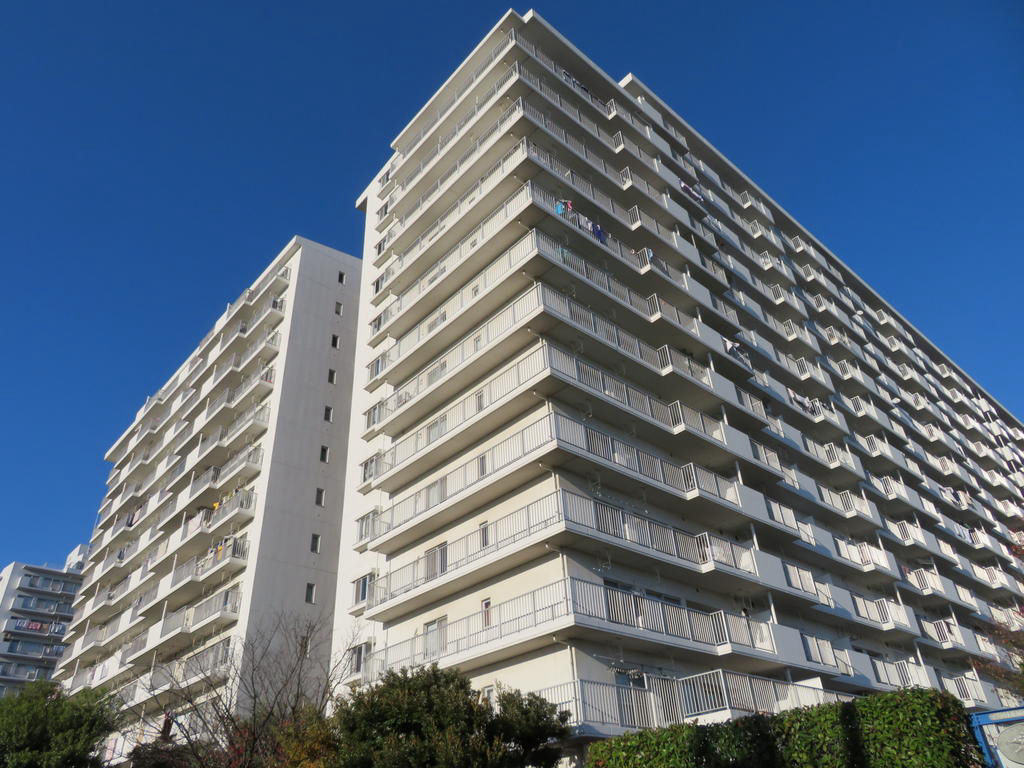 4LDK Apartment in Misato with Balcony | Saitama Property - Thumbnail 3