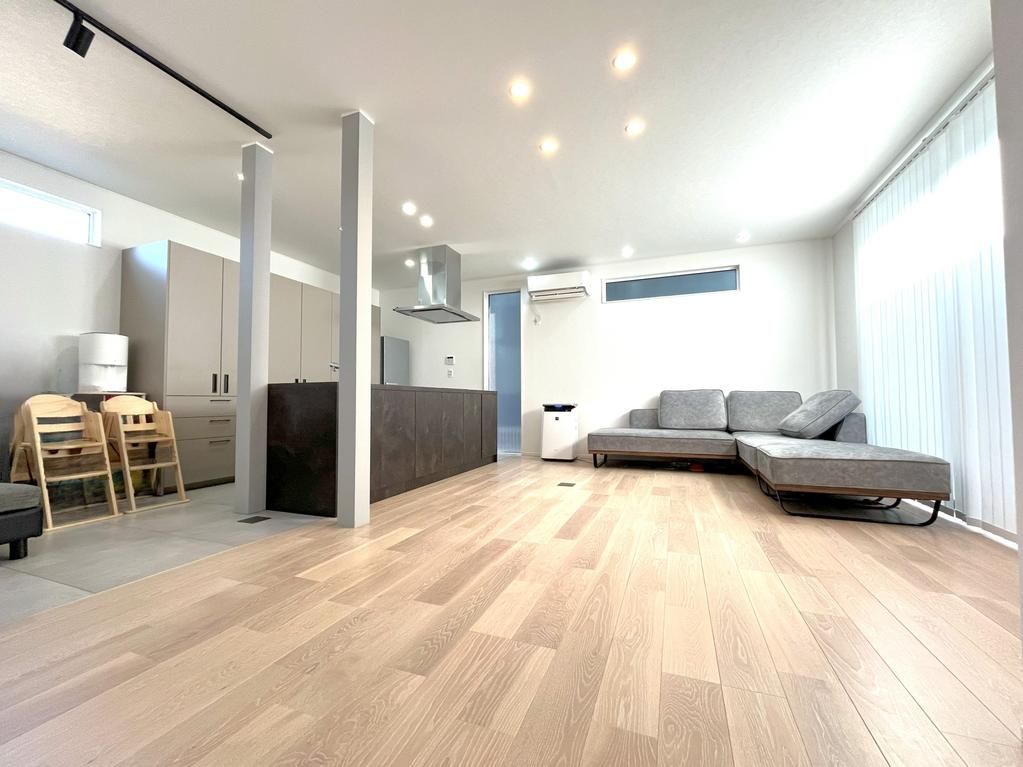 Spacious 4LDK Custom Home with Courtyard in Kashiwa - Thumbnail 3
