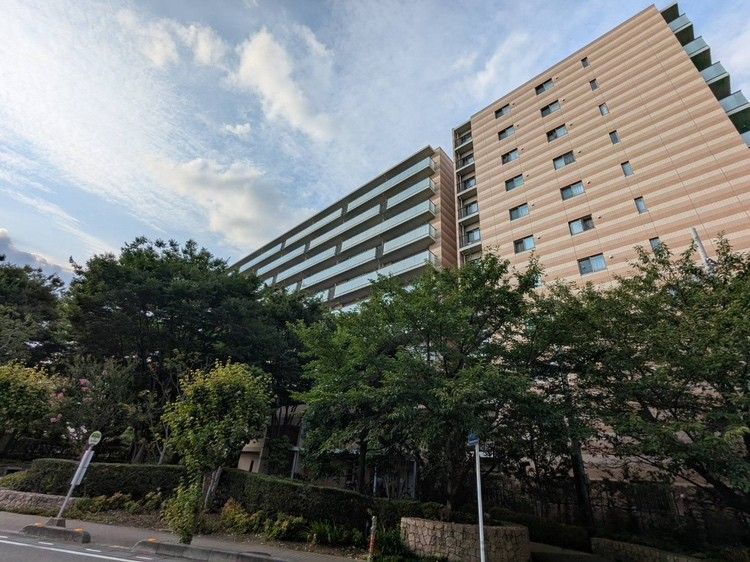 3LDK Apartment in Shiki Forest Terrace Complex - 2013 Build - Thumbnail 4