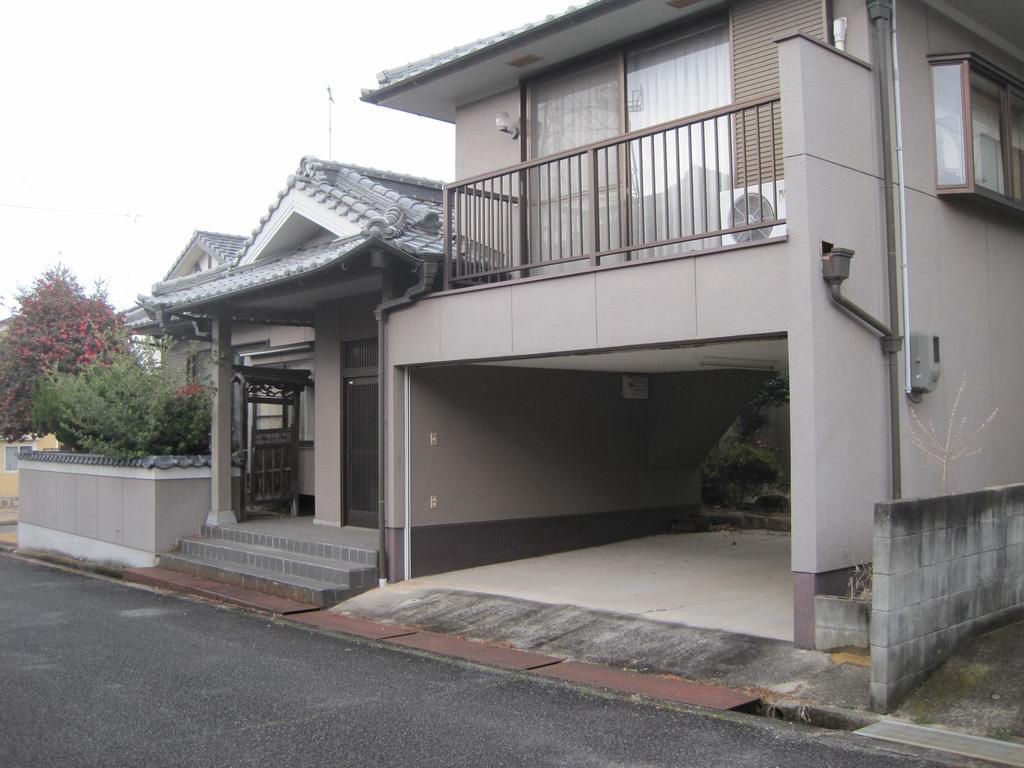 5LDK House in Fukuyama with Courtyard - 195.85㎡ - Thumbnail 2