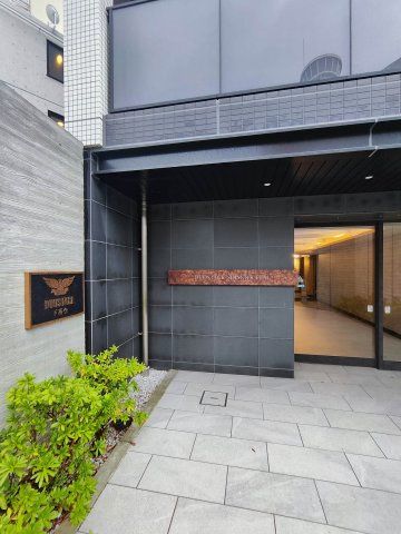 Duo Stage Shimo-Ochiai 1LDK Apartment for Sale in Shinjuku - Thumbnail 2