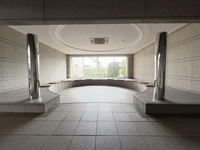 3LDK Corner Apartment in Bell Soneil Hiyoshidai, Kitakyushu — Image 2, Yahatanishi, Fukuoka