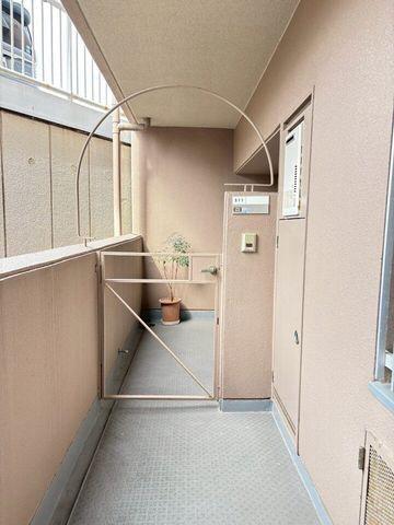 3LDK Corner Apartment in Bell Soneil Hiyoshidai, Kitakyushu — Image 4, Yahatanishi, Fukuoka