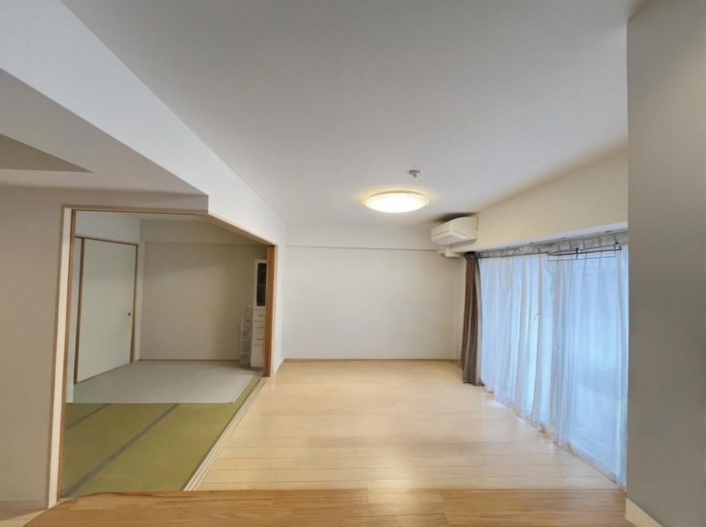 Sun Park Tosu 3LDK Apartment with Garden in Saga - Thumbnail 3