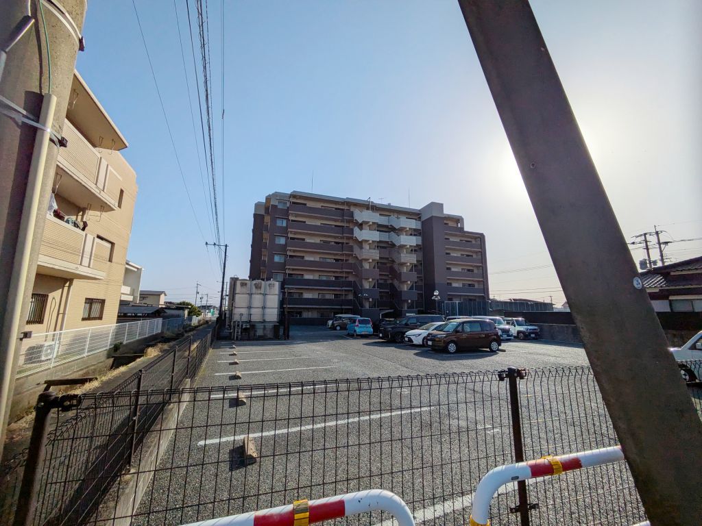 Sun Park Tosu 3LDK Apartment with Garden in Saga - Thumbnail 2
