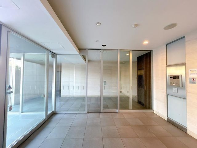 Renovated 3LDK Apartment for Sale in Mito, Ibaraki - Thumbnail 3